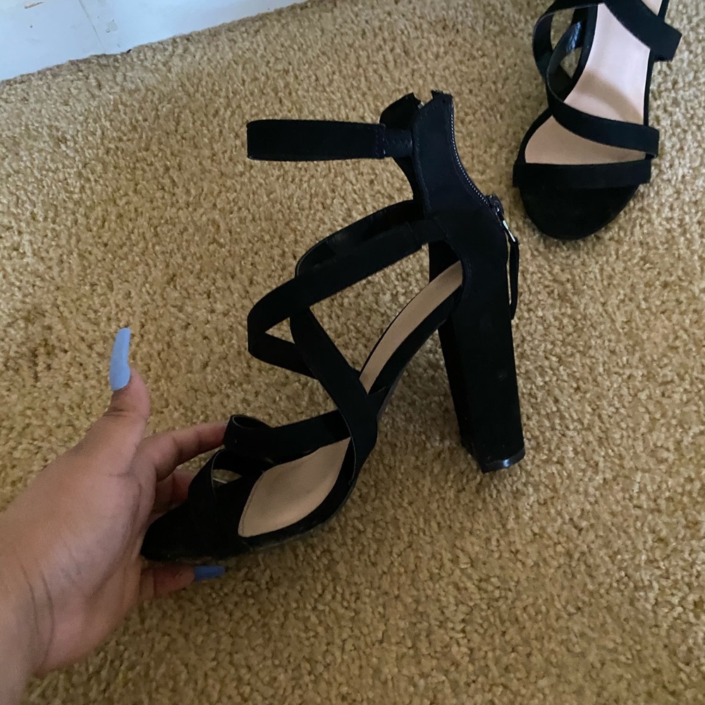 Shoes - Picture 2 of 4